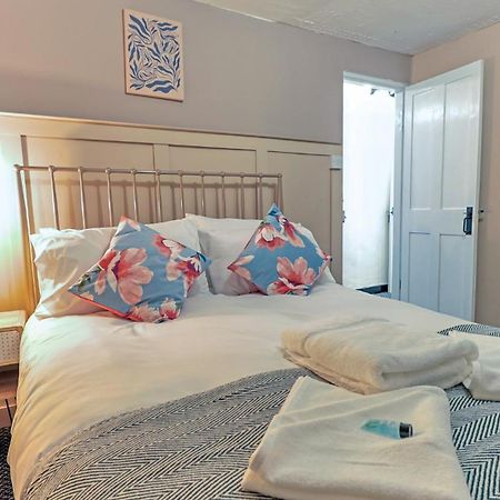 Bay Tree Cottage, Sleeps 7 Close To The Marina 伯纳姆克劳奇 外观 照片