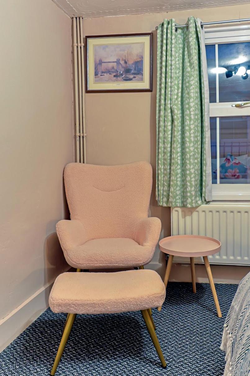 Bay Tree Cottage, Sleeps 7 Close To The Marina 伯纳姆克劳奇 外观 照片