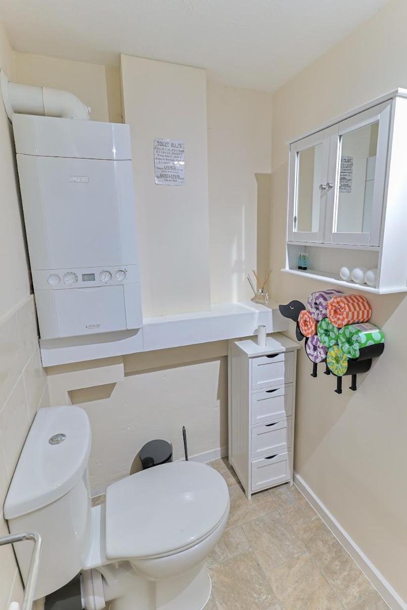 Bay Tree Cottage, Sleeps 7 Close To The Marina 伯纳姆克劳奇 外观 照片