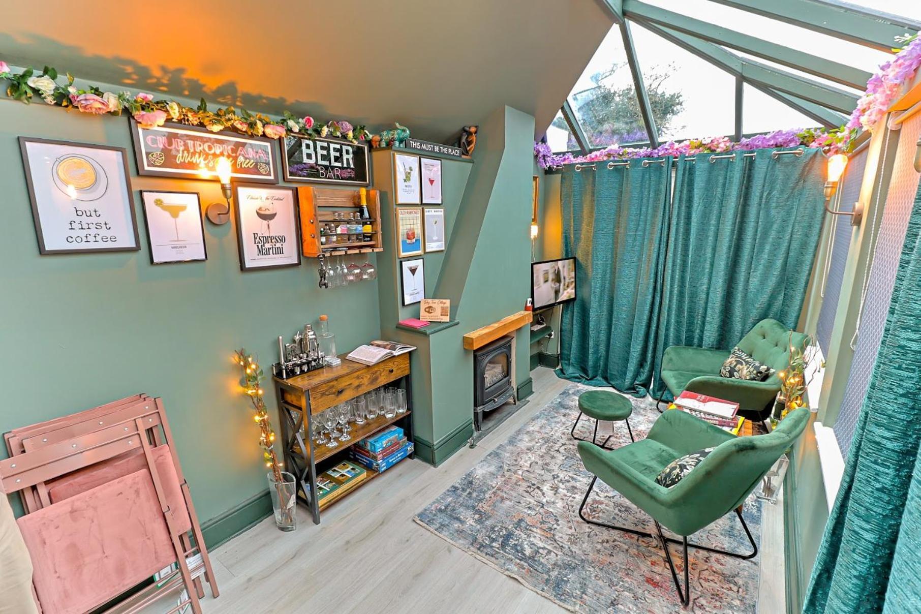 Bay Tree Cottage, Sleeps 7 Close To The Marina 伯纳姆克劳奇 外观 照片