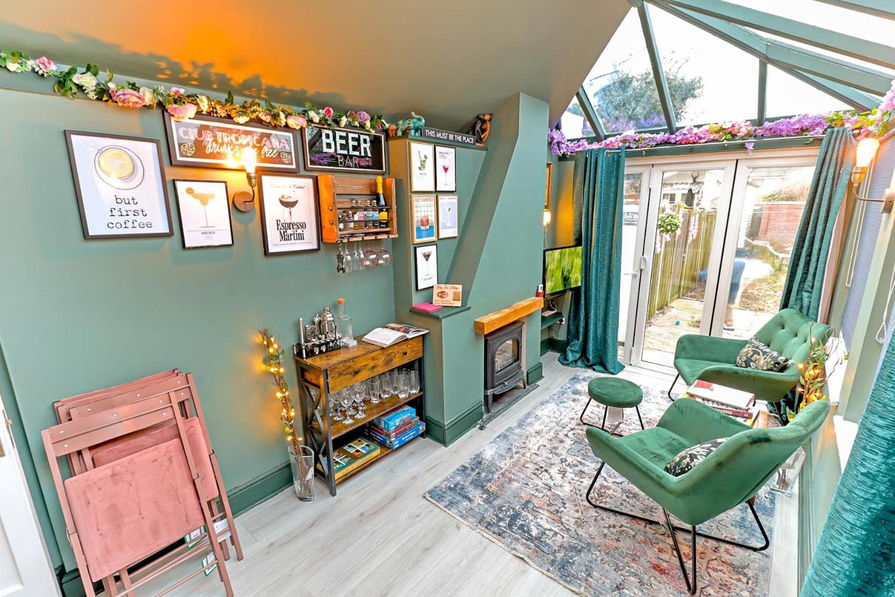 Bay Tree Cottage, Sleeps 7 Close To The Marina 伯纳姆克劳奇 外观 照片