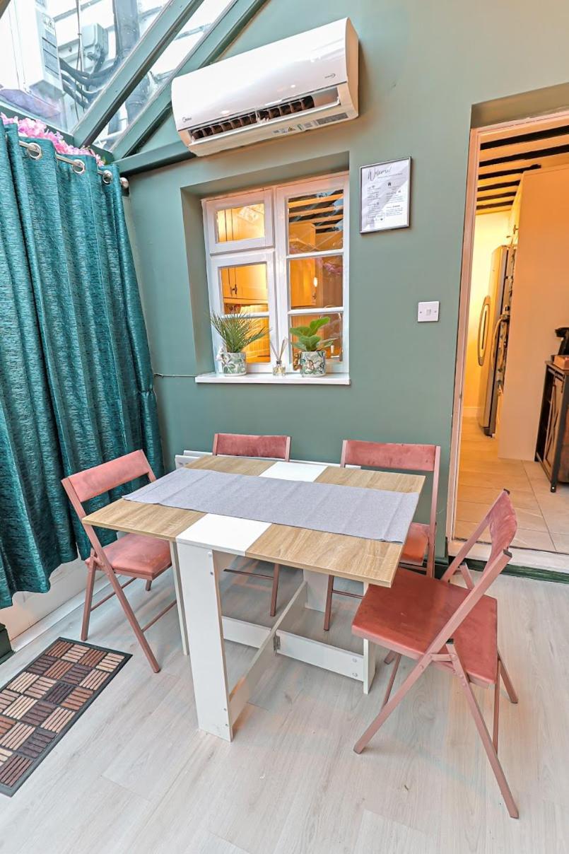 Bay Tree Cottage, Sleeps 7 Close To The Marina 伯纳姆克劳奇 外观 照片